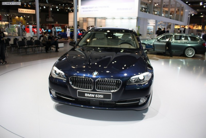 BMW-5er-Touring-F11-Imperialblau-231.JPG