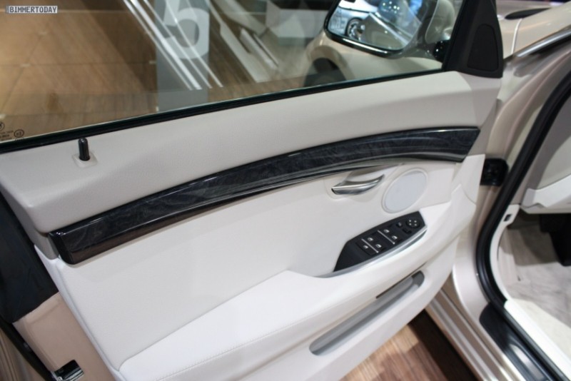 BMW-5er-GT-F07-Interieur-AMI-2010-04.JPG