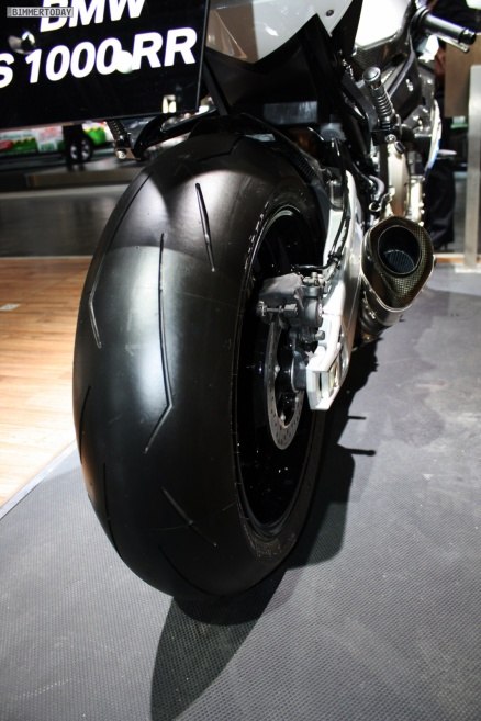 BMW-S1000RR-AMI-2010-10.JPG