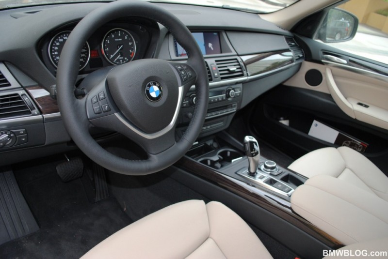2010-bmw-x5-lci-492.JPG
