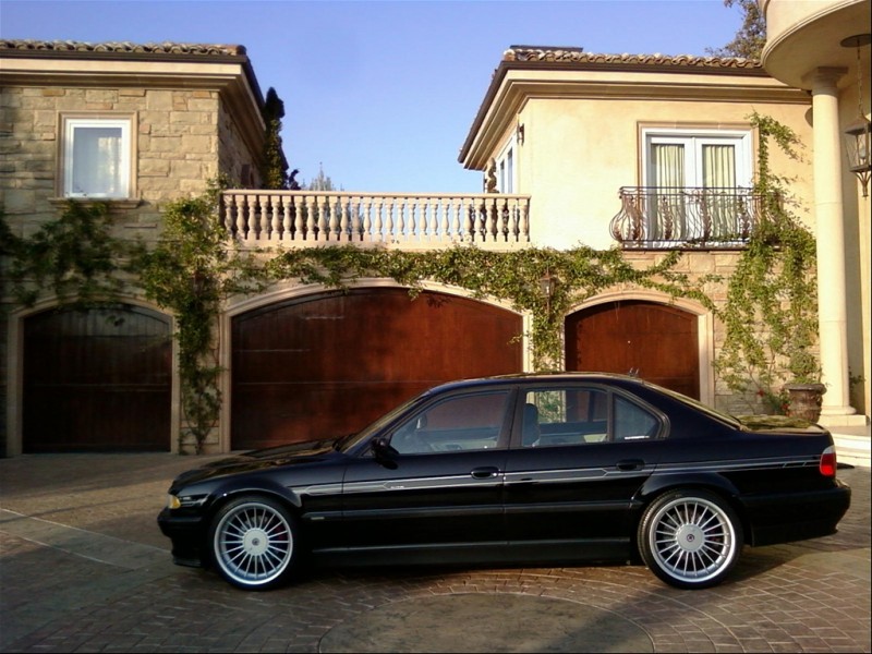 31124610107_large.jpg