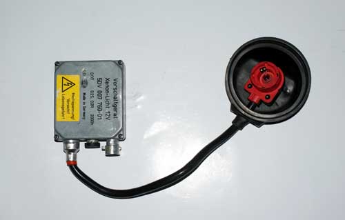 BMW-E38-745i-750i-Xenon-OEM-Ballast.jpg