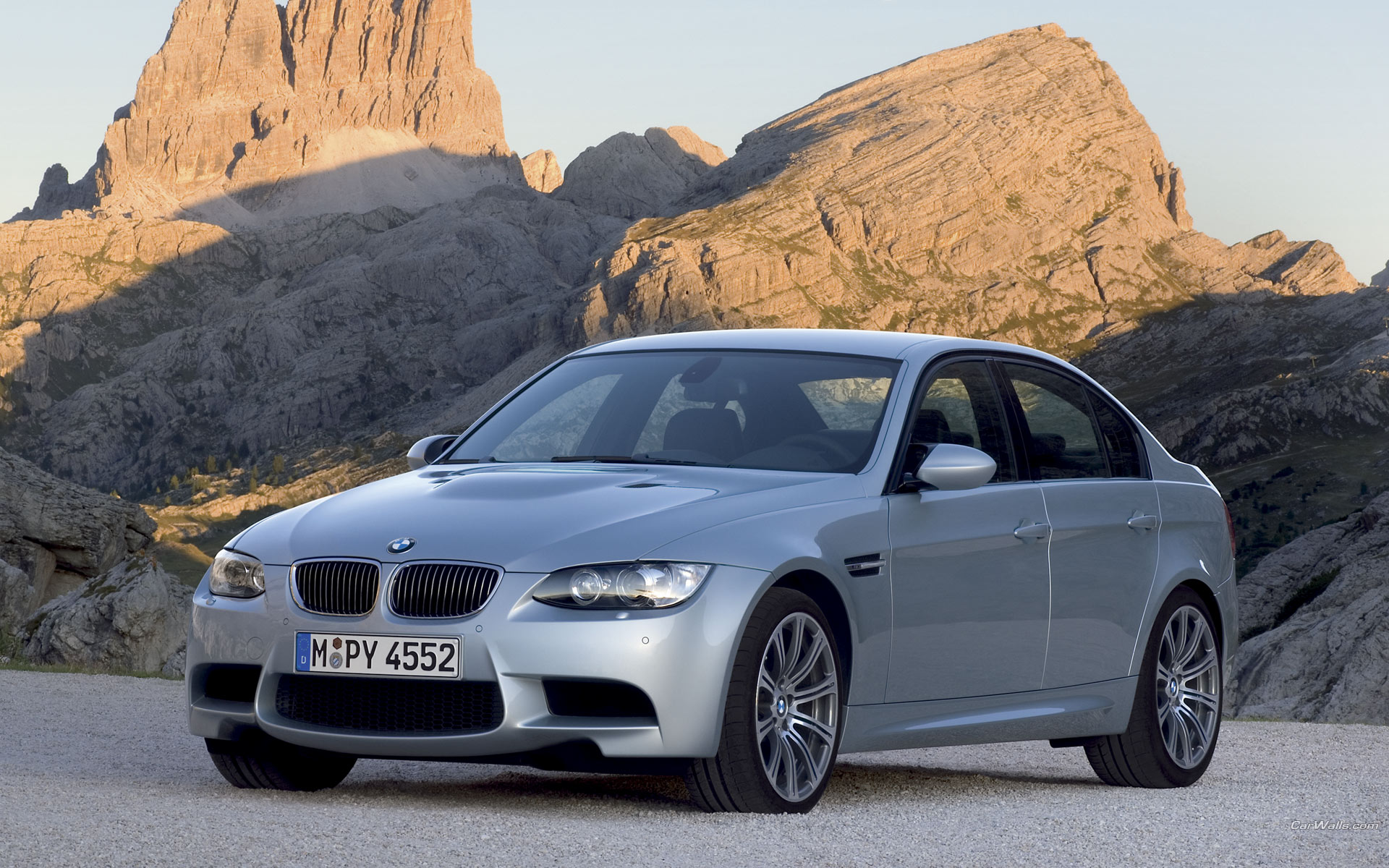 BMW_M3_Limousine_2008_04_1920x1200.jpg