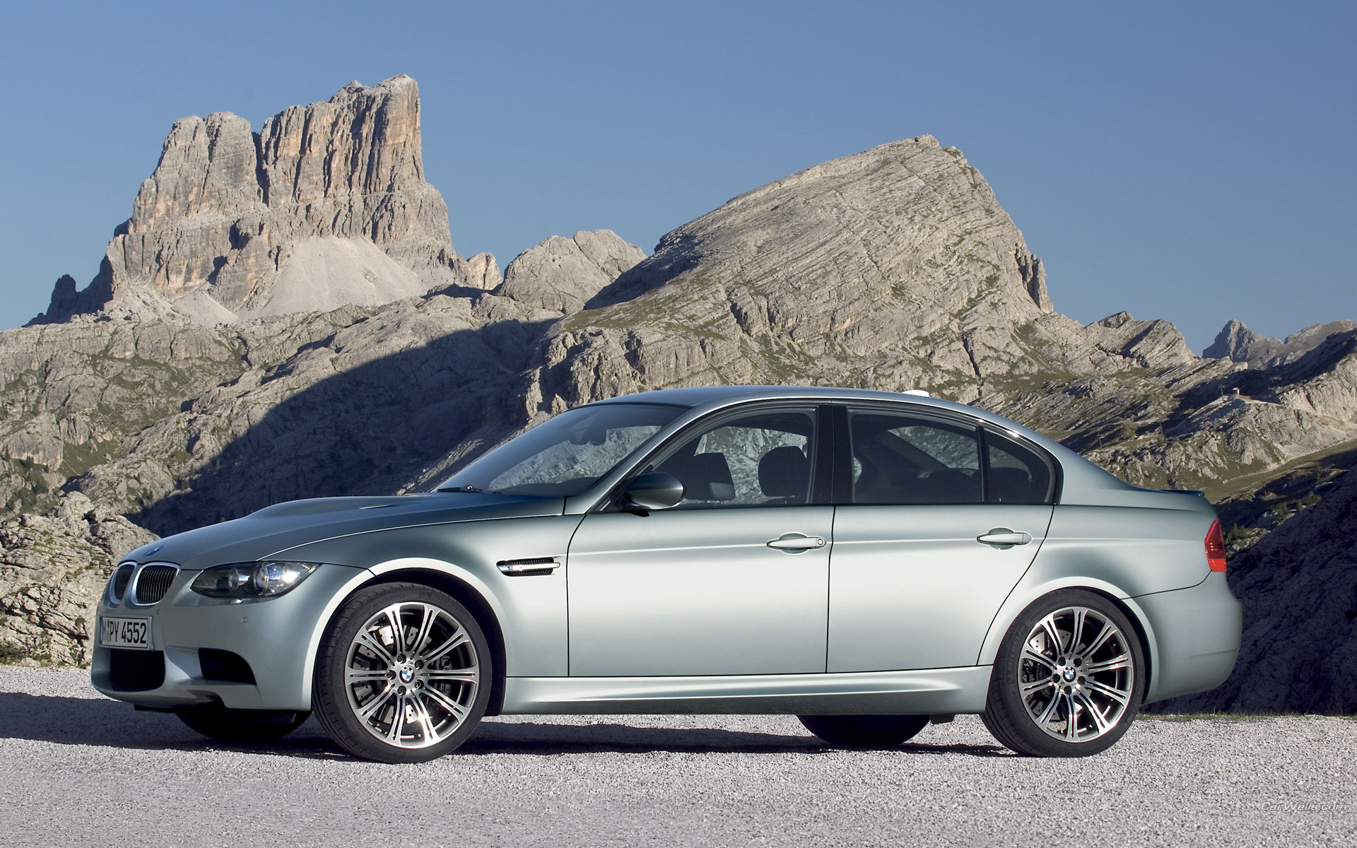 BMW_M3_Limousine_2008_01_1920x1200.jpg