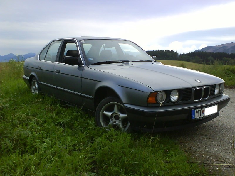 2880931_car1.jpg