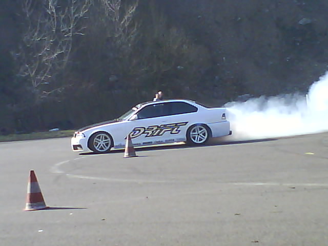 drift bmw kola.jpg