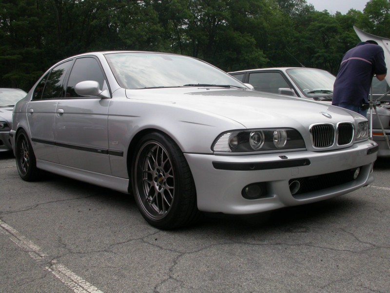 silver-bmw-m5.jpg