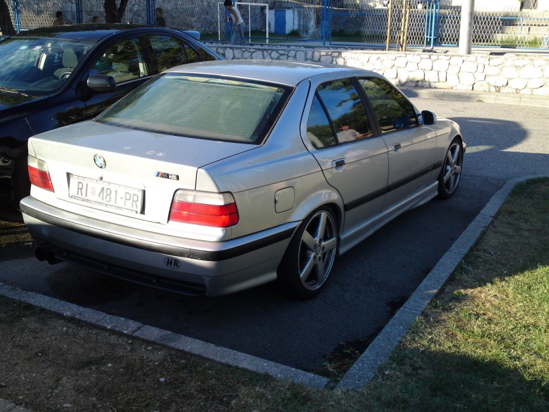 bmw e36 01.JPG
