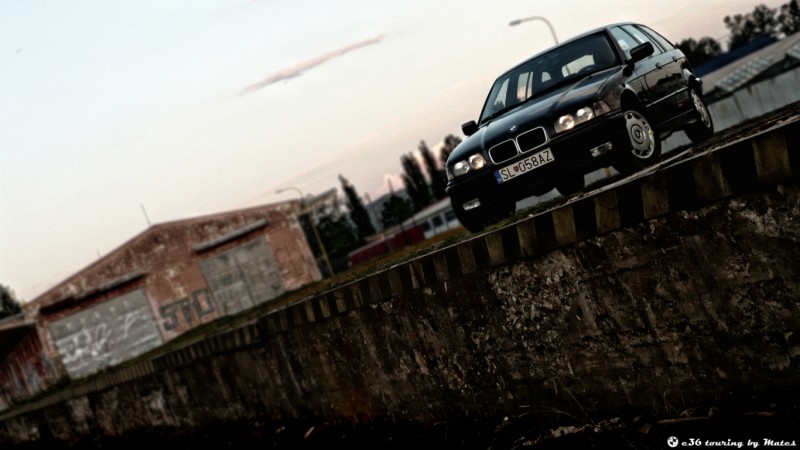 wallpaper 4_1366x768.jpg