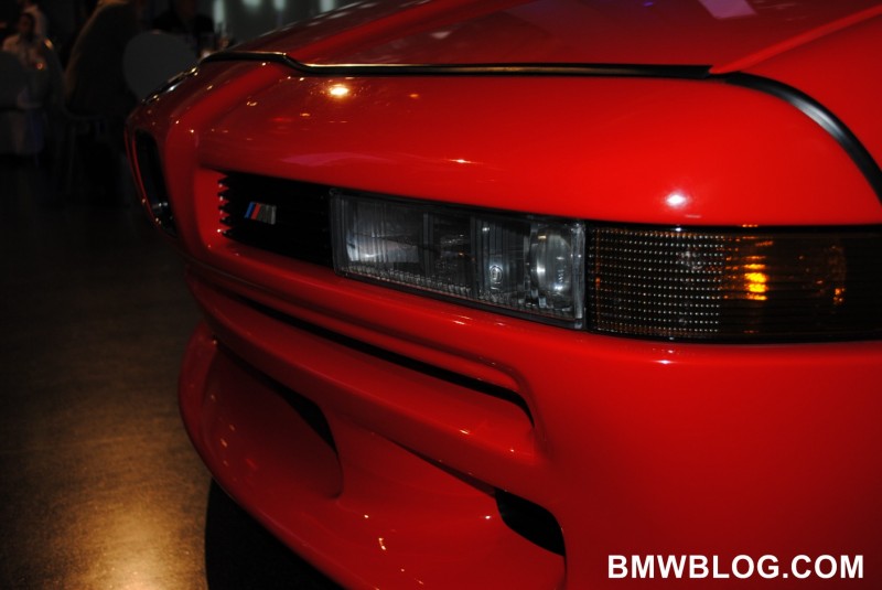 bmw-m8-30.jpg
