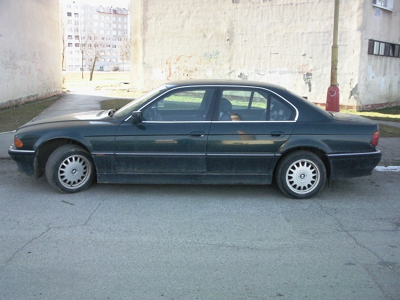 F 800 x 600.jpg