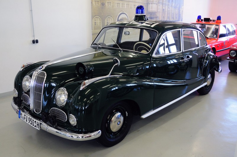 37bmwclassics.jpg