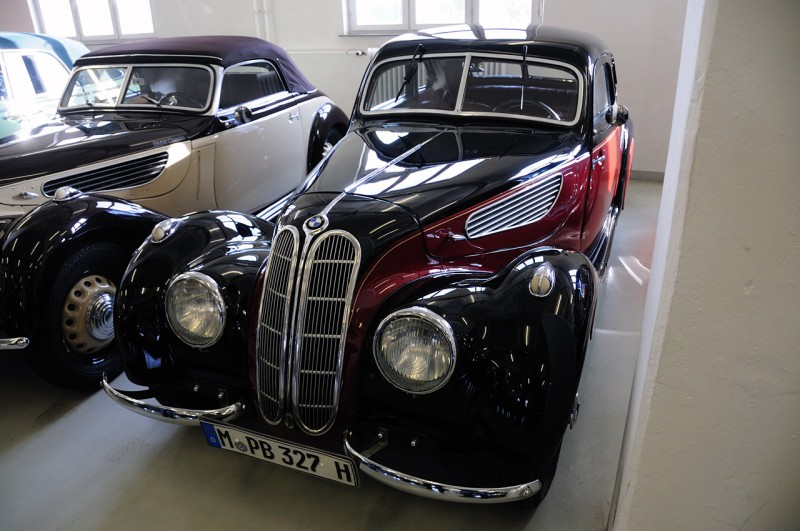 61bmwclassics.jpg