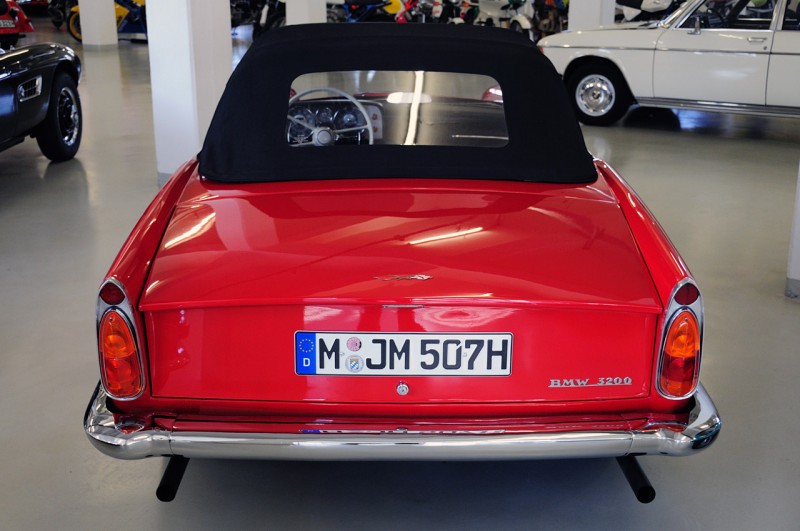 71bmwclassics.jpg