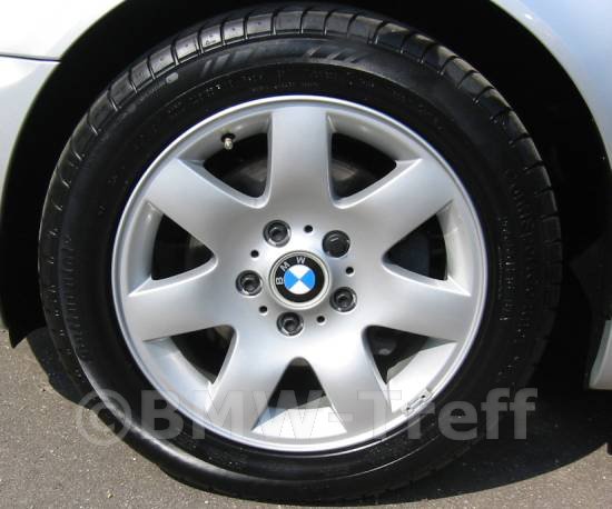 kola bmw.jpg