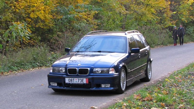 bmw E36 323.jpg