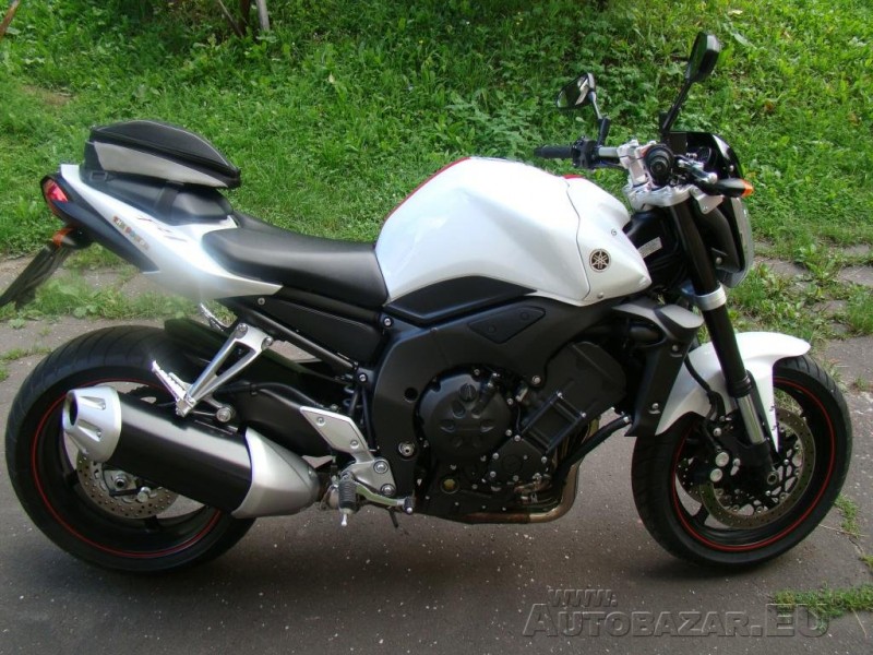 yamaha Fz1.jpg