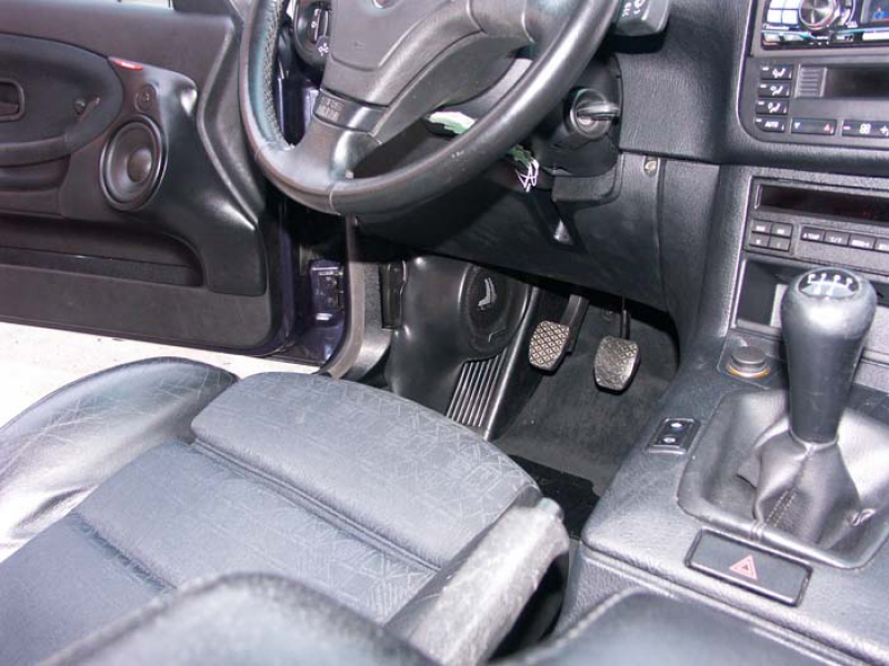 bmw_320ci_e36_2.jpg