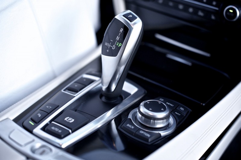 BMW-760Li-Shaston-Lumma-Interieur-Details-02.jpg