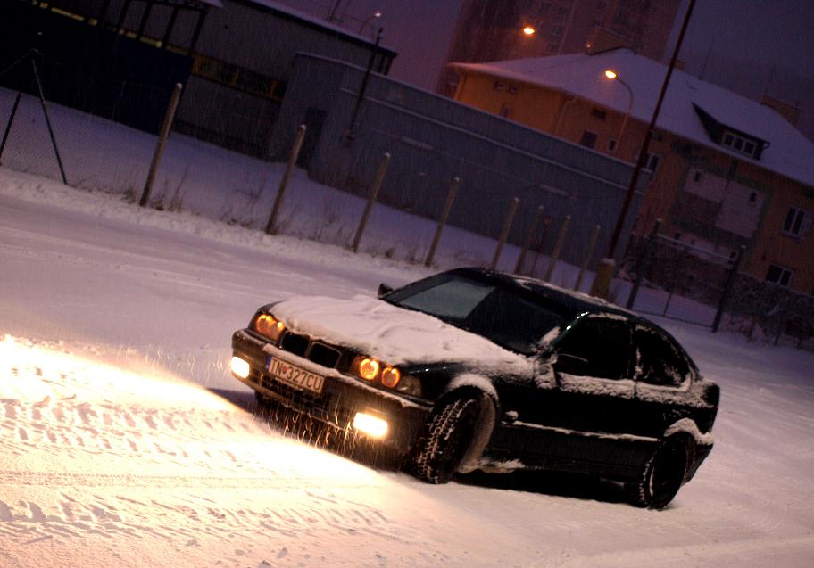 PC118402ps.jpg