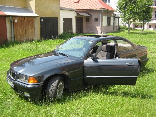 BMW 320.jpg