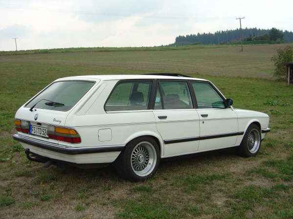 e28touring2.jpg