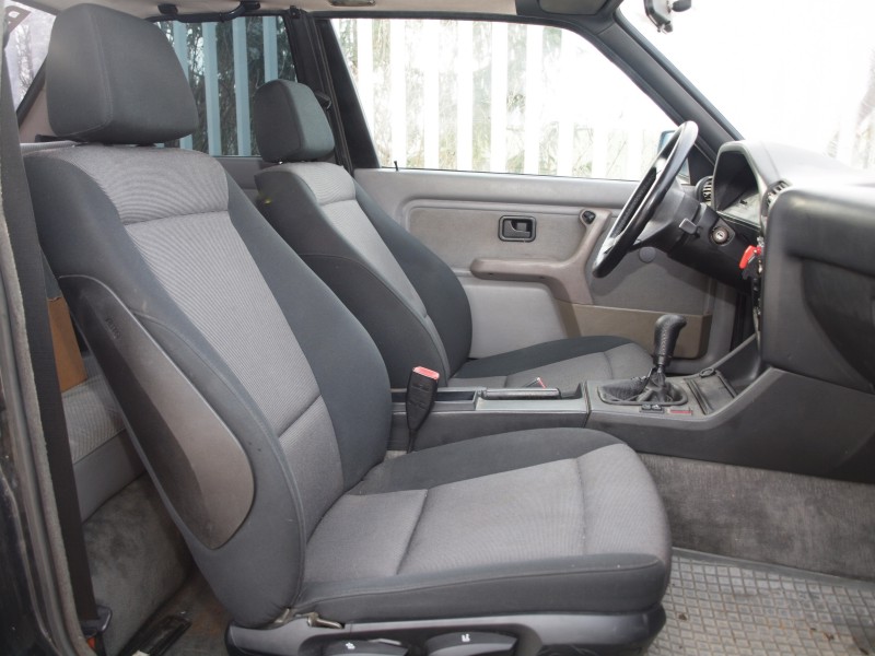 sedacky e90.jpg