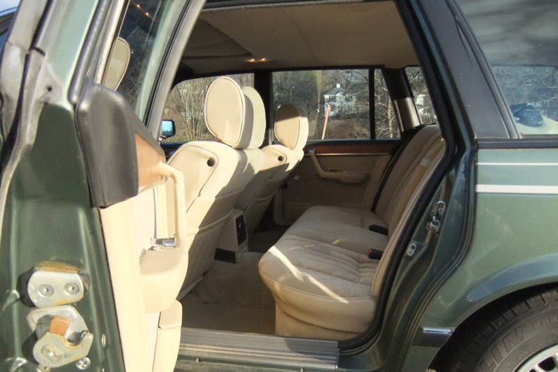 BMW 735i Touring_30.JPG