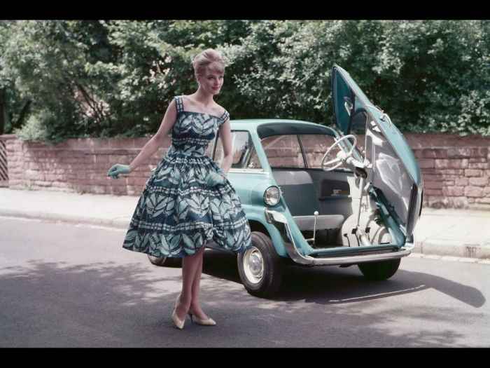 bmw_girls_18.jpg