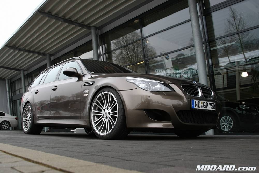 G-POWER_M5_E61_Touring_09_1024.JPG