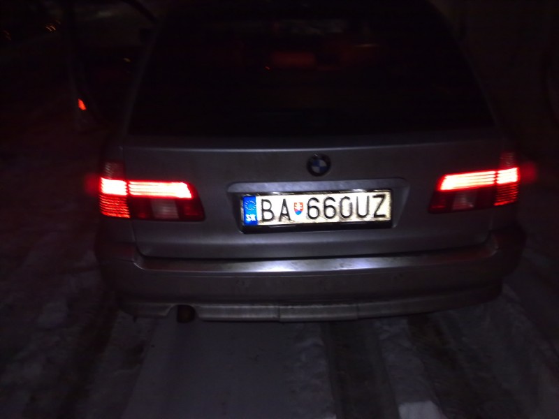 21122010288.jpg