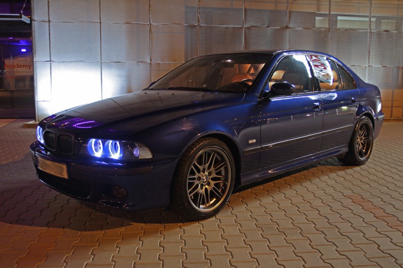 e1-bmw-m5-individual.jpg