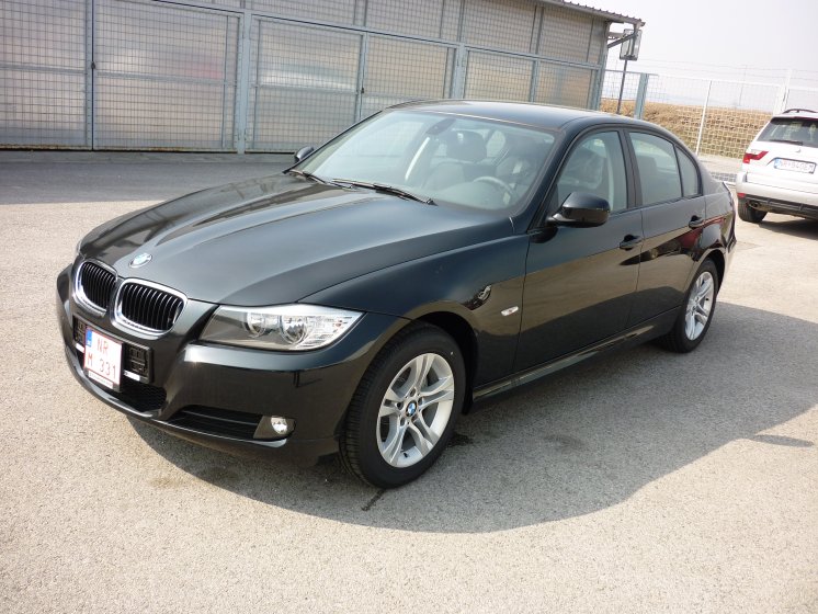 bmw-318i.jpg